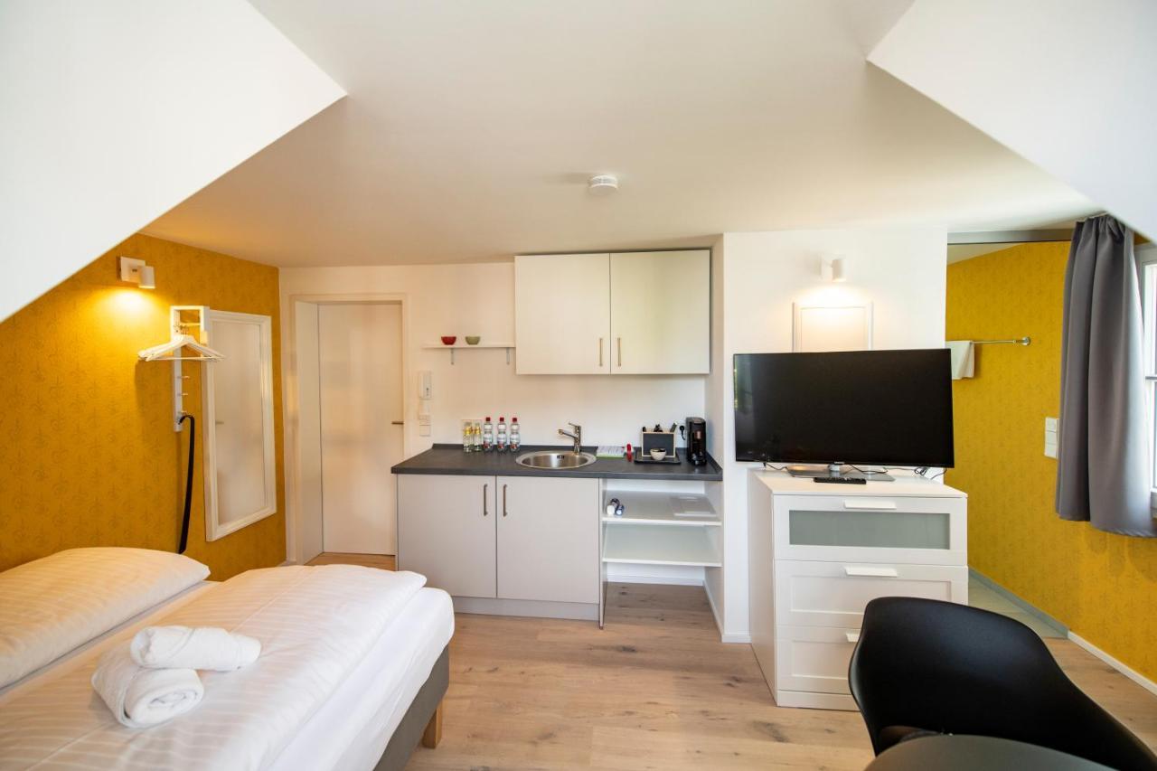 Gaestehaus Am Schlossplatz Z. 3 Meersburg Eksteriør bilde
