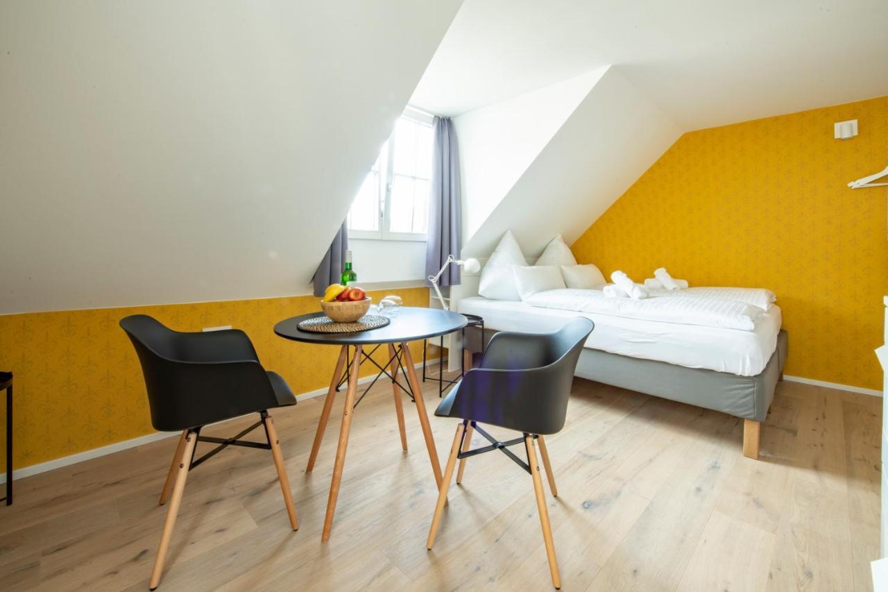 Gaestehaus Am Schlossplatz Z. 3 Meersburg Eksteriør bilde