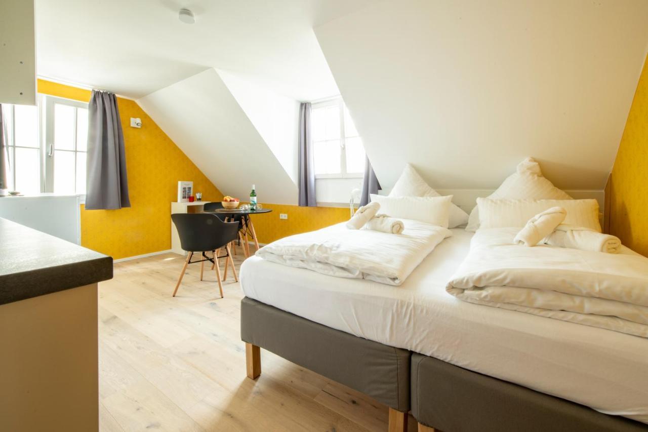 Gaestehaus Am Schlossplatz Z. 3 Meersburg Eksteriør bilde