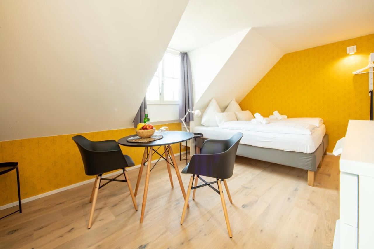 Gaestehaus Am Schlossplatz Z. 3 Meersburg Eksteriør bilde